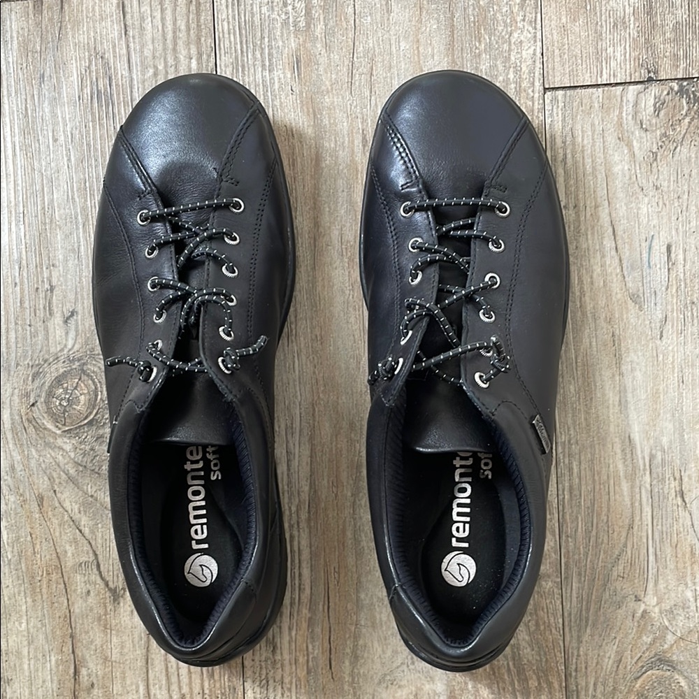 Remonte Women’s Black Leather Shoes, size 7
